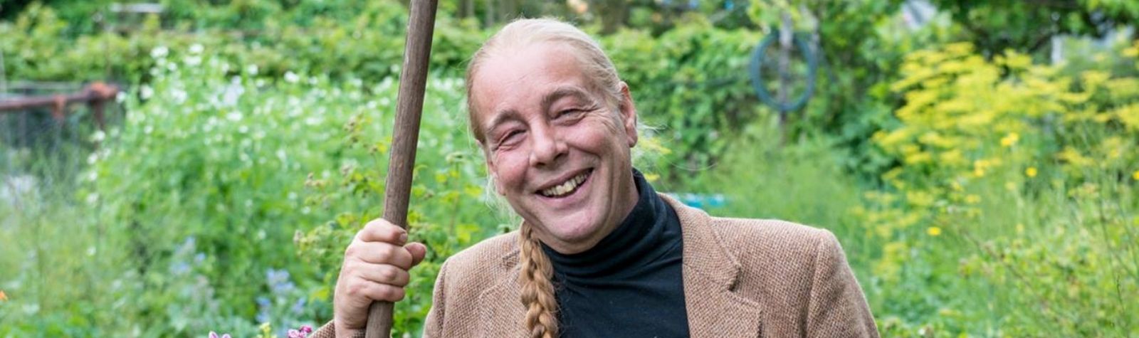 Competition – An Audience with Bob Flowerdew